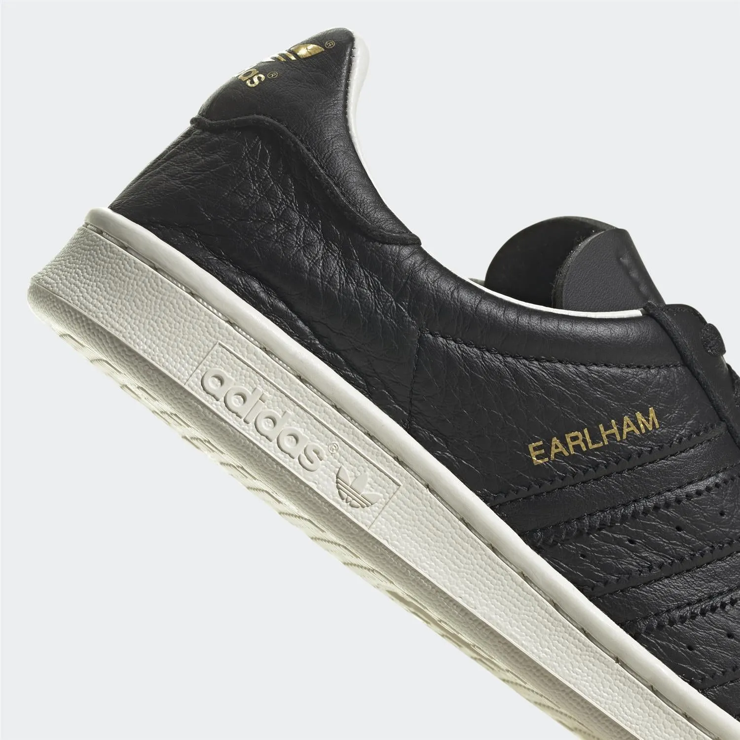 01702 Adidas Earlham