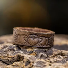 Claddagh Leather Ring | Dark Olive