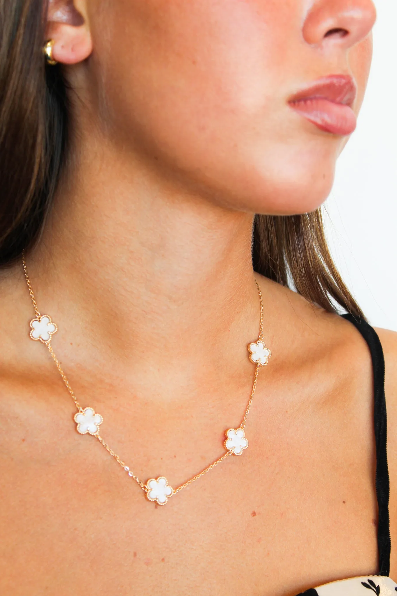 Classic Gold Flower Chain