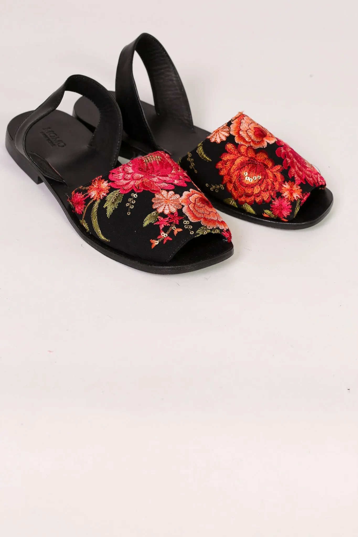 EMBROIDERED SILK SANDALS FRIDU