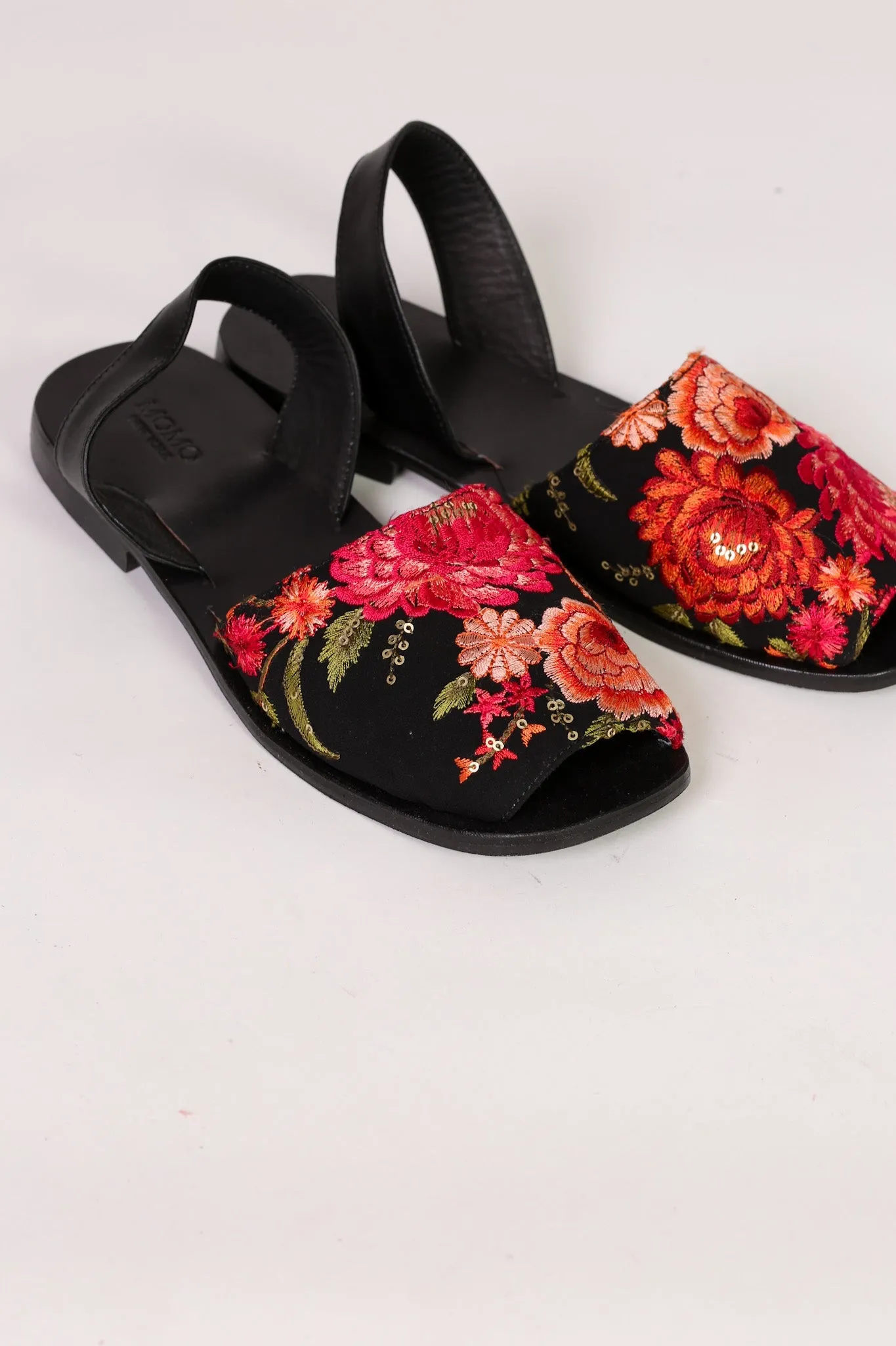 EMBROIDERED SILK SANDALS FRIDU