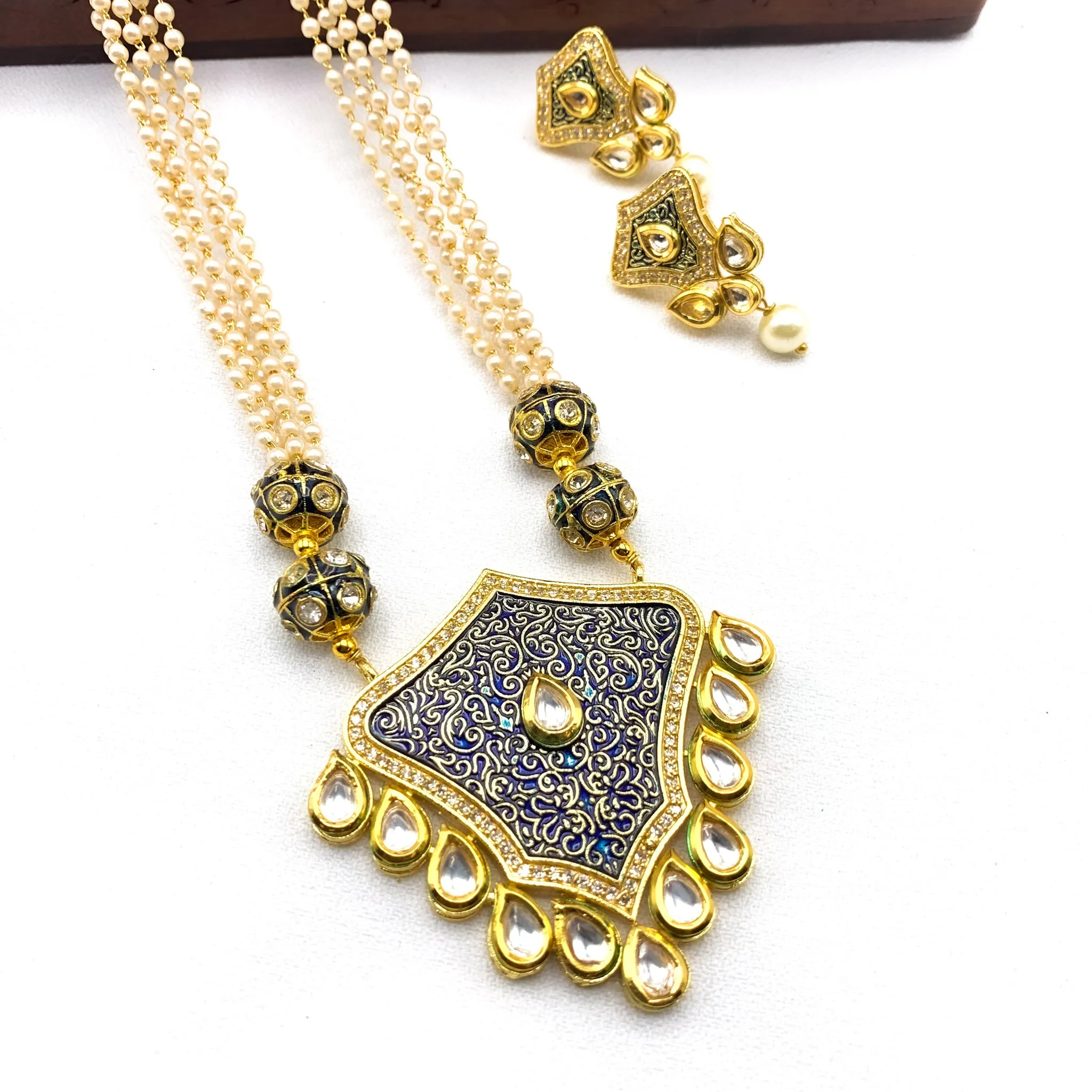 Handmade Kundan Meenakari Blue Enamel Work with Pearl Mala Necklace